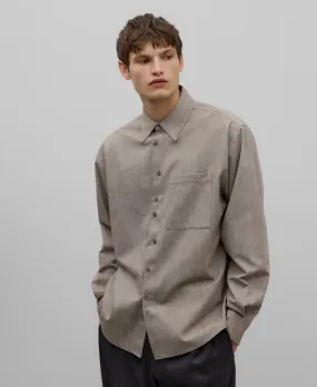 Camisa botonadura asimétrica hombre