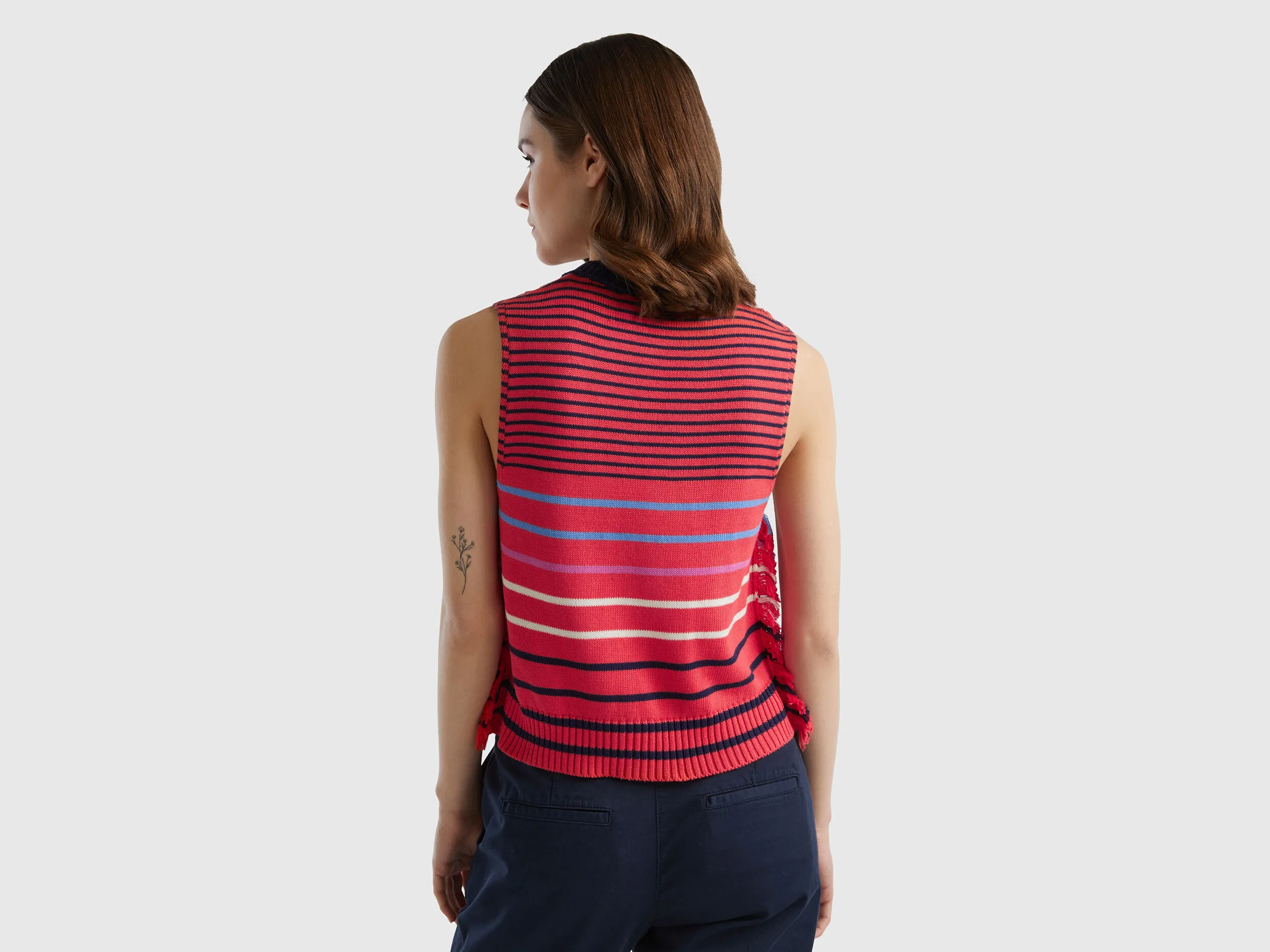 Chaleco rojo coral de rayas