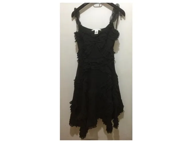 Diane Von Furstenberg DvF Nelly vestido asimétrico de seda. Negro 