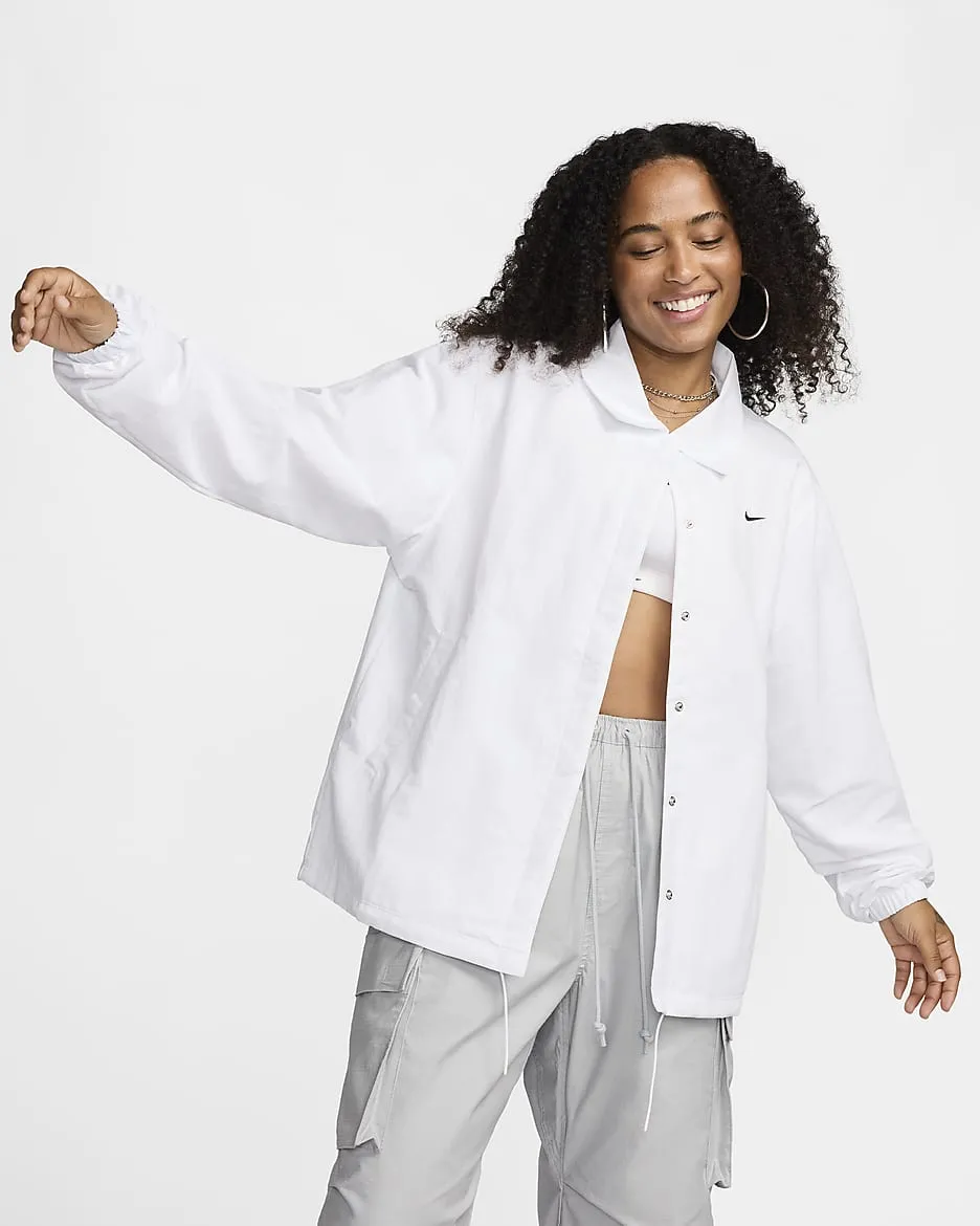 Nike Sportswear Essential Chaqueta de entrenador oversize de tejido Woven con protección UV - Mujer