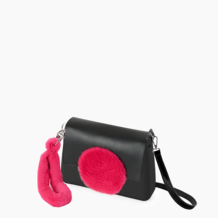O bag glam negro y fucsia