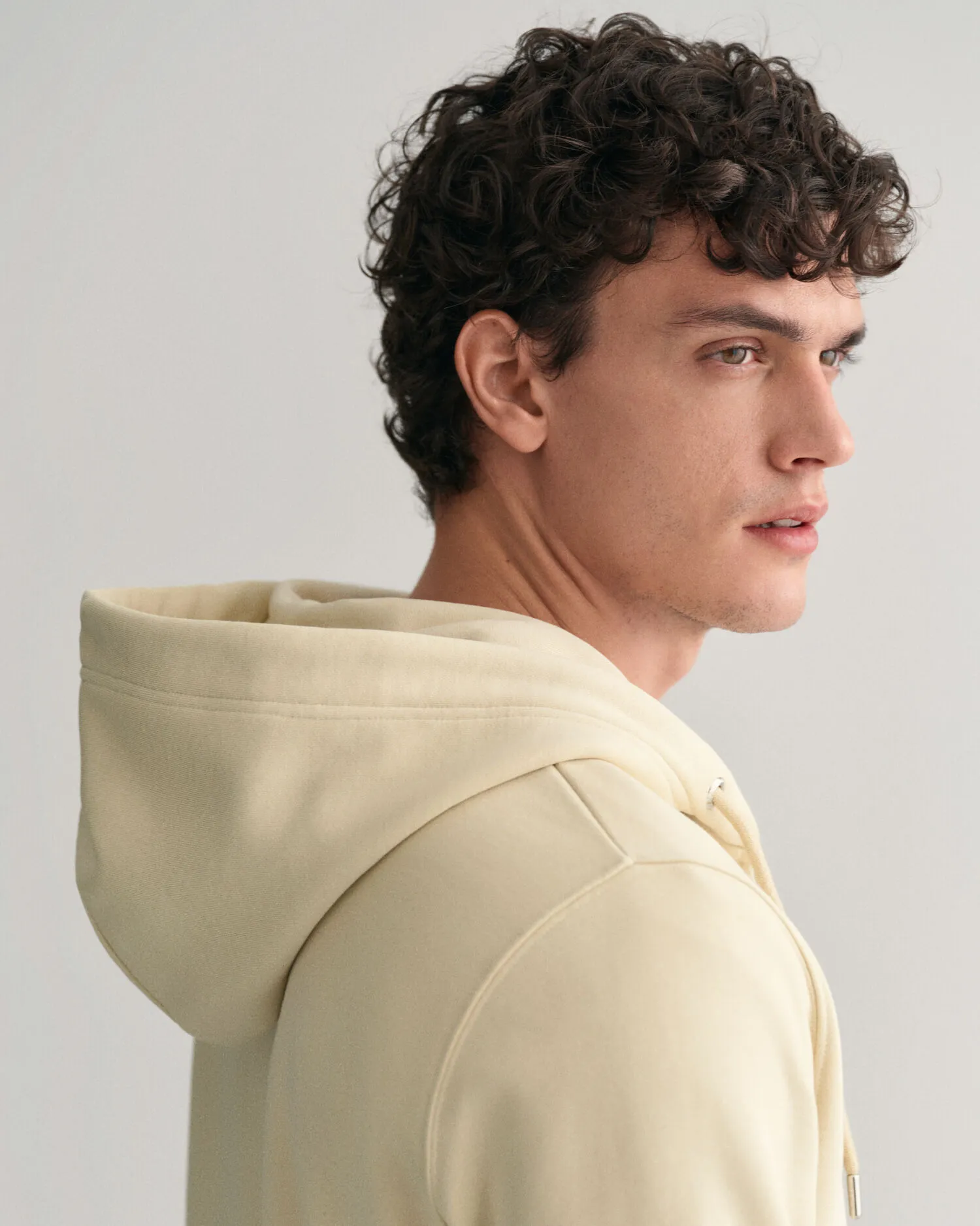 Sudadera con capucha y cremallera Shield