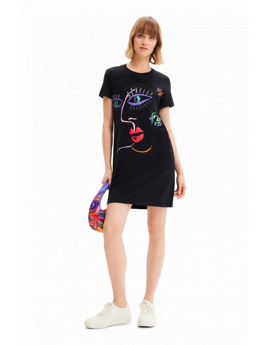 Vestido camiseta con ilustración cara-arty Desigual